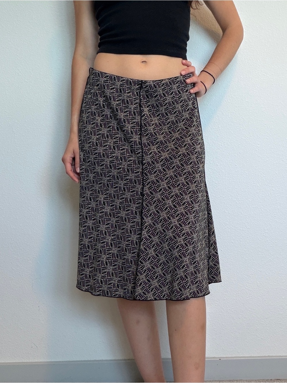 Max Studio Black and Cream Knee-length Lightweight A-Line Skirt